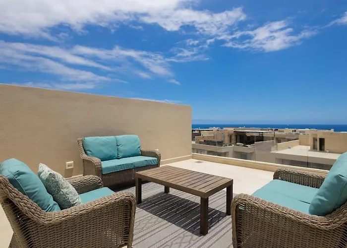Luxury Cabo With Multiple Pools, Pickleball, Gym & Rooftop *
