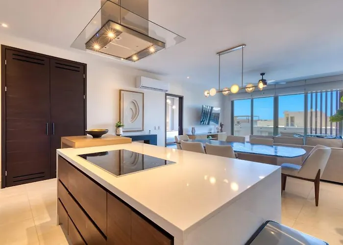 Luxury Cabo With Multiple Pools, Pickleball, Gym & Rooftop *