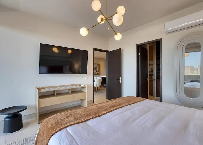 Luxury Cabo With Multiple Pools, Pickleball, Gym & Rooftop * Cabo San Lucas